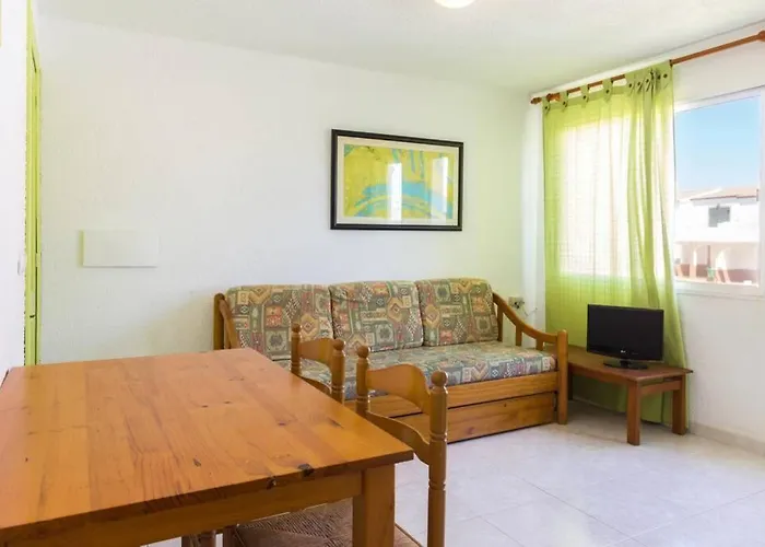 Tranquilo Apartamento Con Preciosa Cala En La Puerta